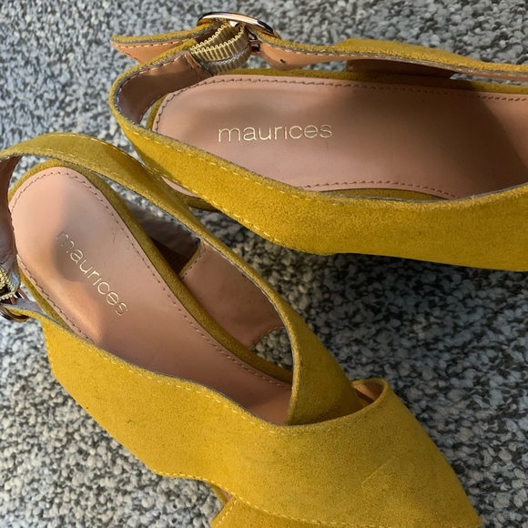 Yellow heel sandals - Picture 2 of 2